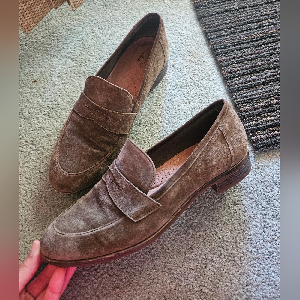 Clarks Womens Loafers Size 11